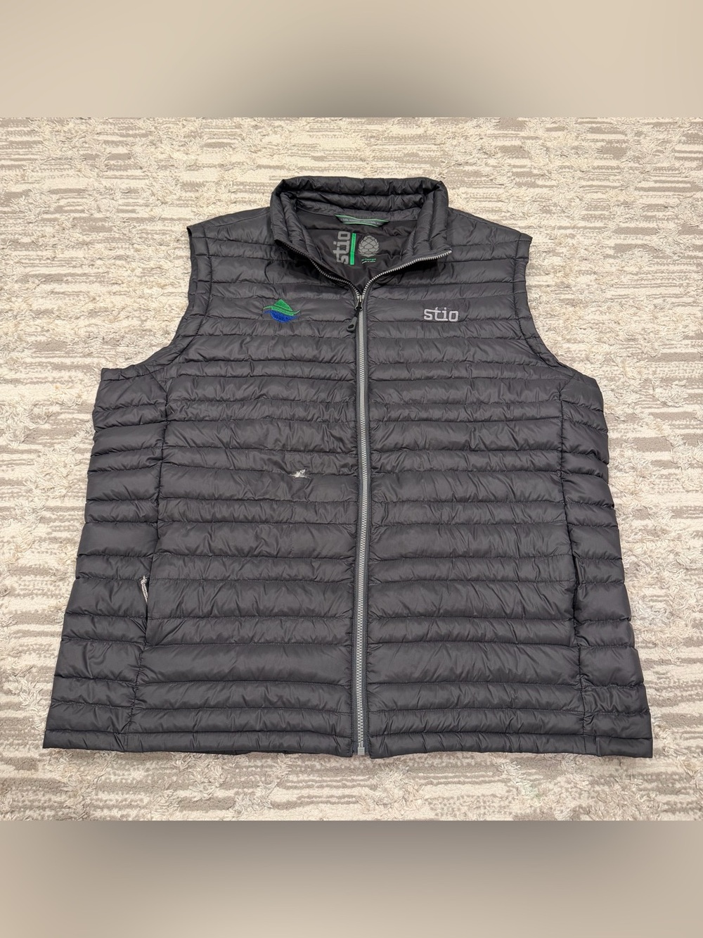 Stio Magnet Pinion Down Vest Men’s XL Pertex Quantum Light Outdoor Hike Read